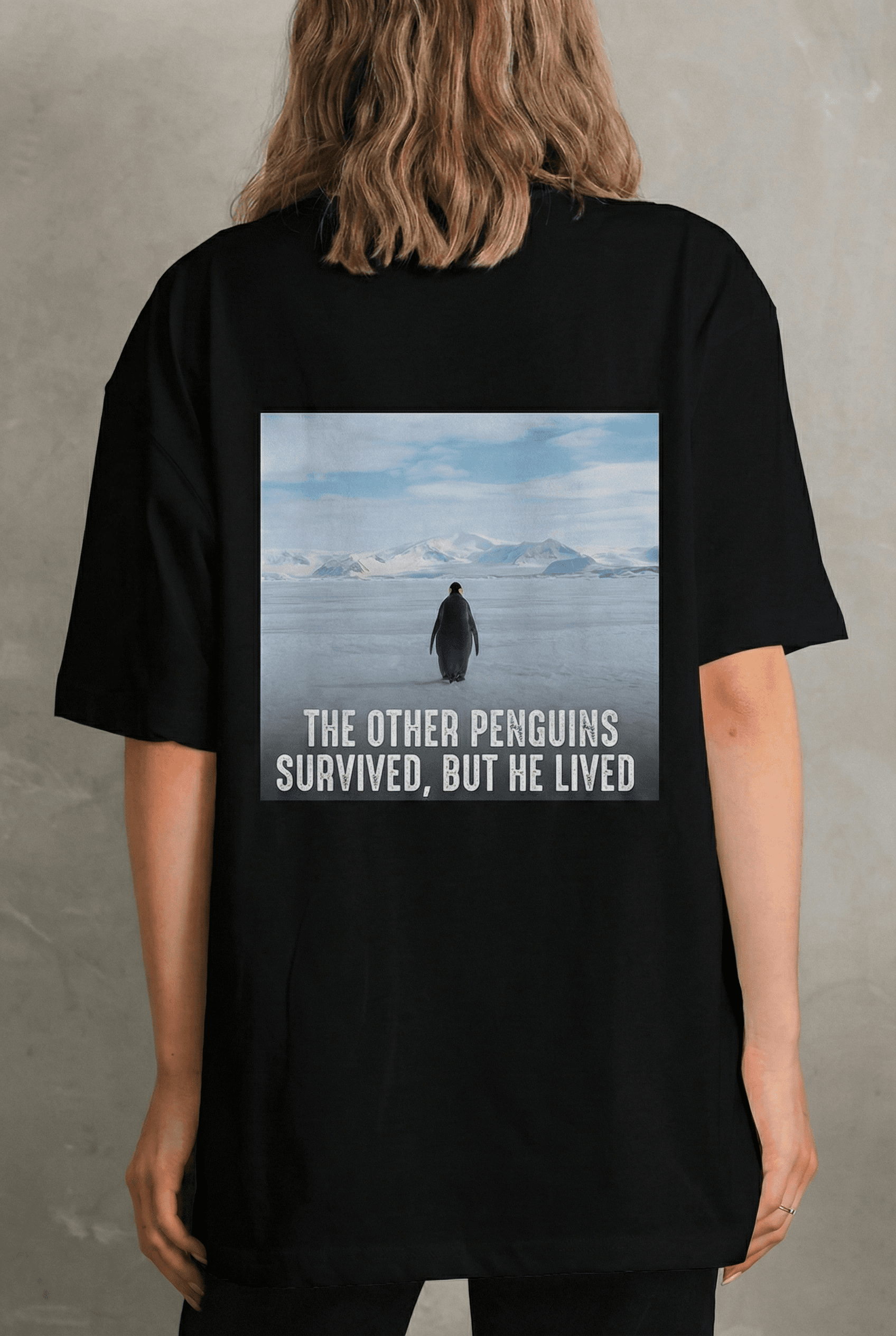 Kadın T-Shirt Penguen Baskılı Bisiklet Yaka Kısa kol yazlık Tişört - Siyah — görsel 1 / 4