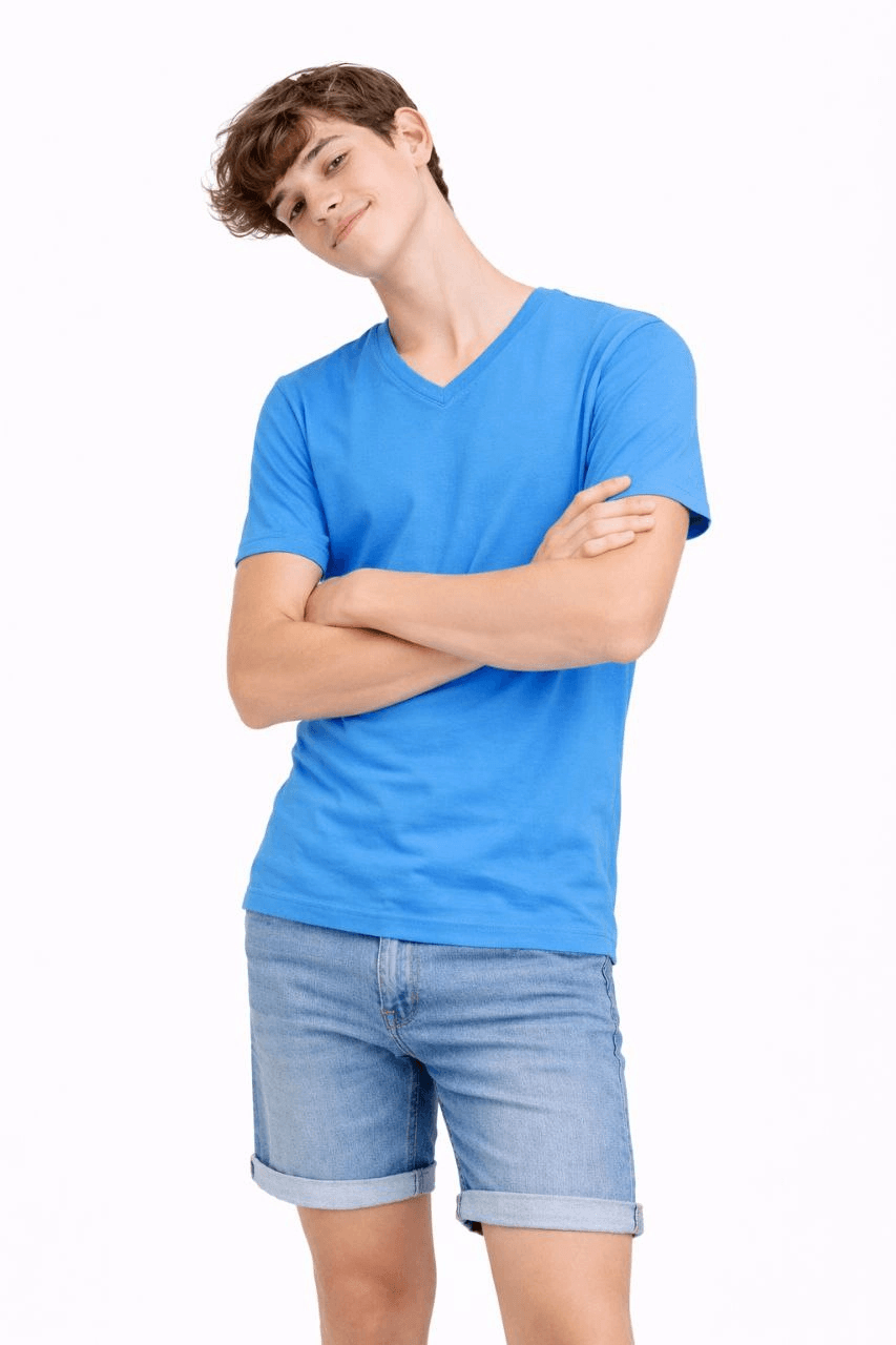 Genç Erkek Çocuk V Yaka Tişört Model - Açık Mavi — görsel 1 / 3
