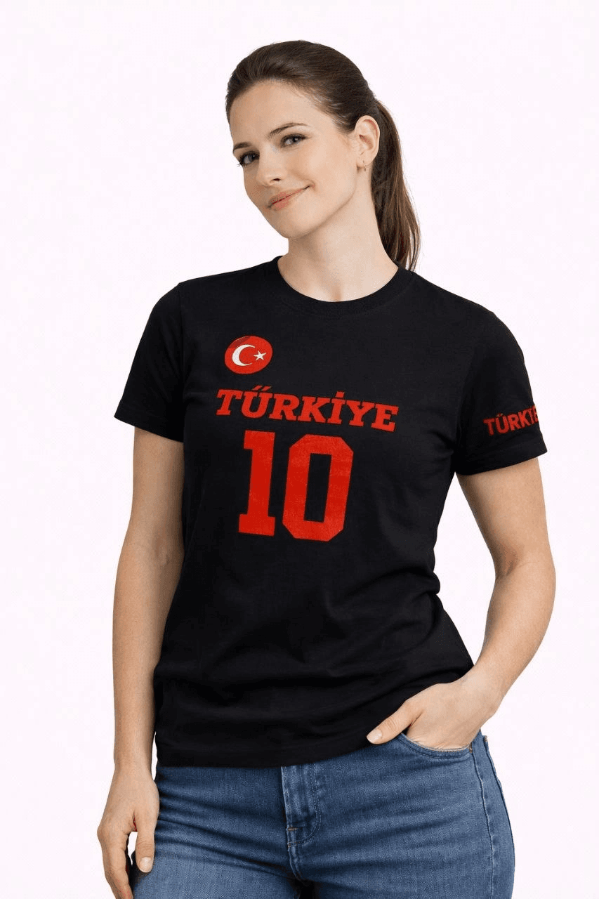 Kadın TÜRKİYE Ay Yıldız Baskılı 10 Numara Forma Tişört Taraftar T-Shirt - Siyah — görsel 1 / 3