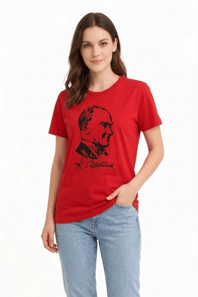 Kadın Atatürk Baskılı Tişört Kısa Kollu Bisiklet Yaka T-Shirt - Kırmızı — görsel 1 / 3