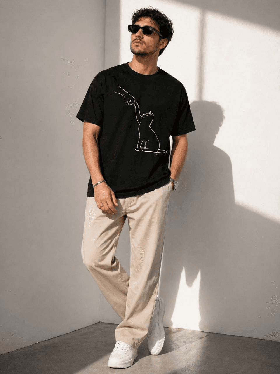 Erkek Minimal Kedi Çizim Baskılı Tişört Kısa Kol Yazlık T-Shirt - Siyah — görsel 1 / 5