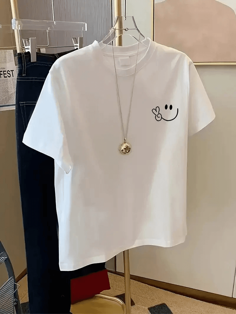 Kadın Gülücük Baskılı Tişört Kısa Kol Bisiklet Yaka Oversize T-Shirt - Beyaz — görsel 1 / 6
