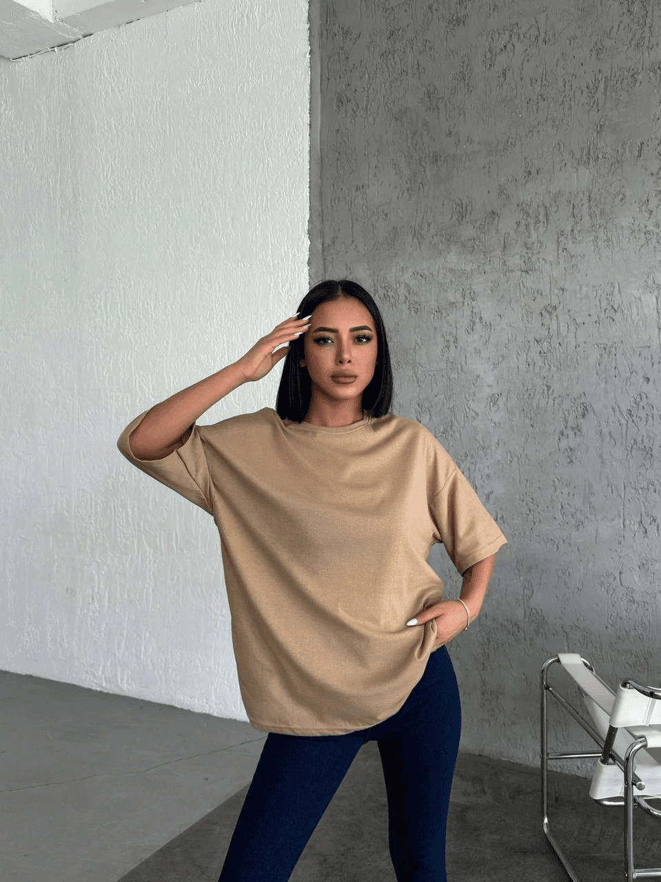 Kadın Düz T-Shirt Kısa Kol Bisiklet Yaka Oversize Rahat Kalıp Günlük Tişört - Bej — görsel 1 / 5