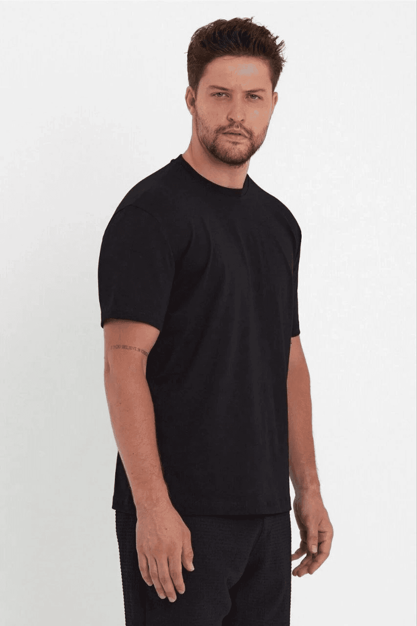 Erkek Düz Penye Tişört Bisiklet Yaka Kısa Kol Regular Fit T-Shirt - Siyah — görsel 1 / 3