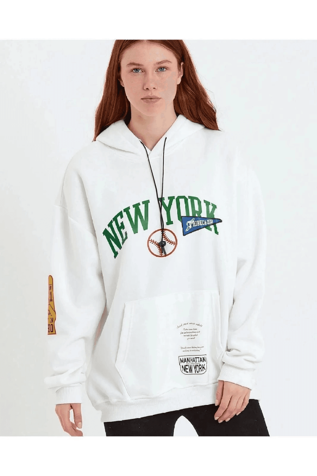 Kadın Oversize Kapüşonlu Cepli Ön Kol Baskılı 3 İplik Pamuklu Hoodie Sweatshirt - Beyaz — görsel 1 / 4