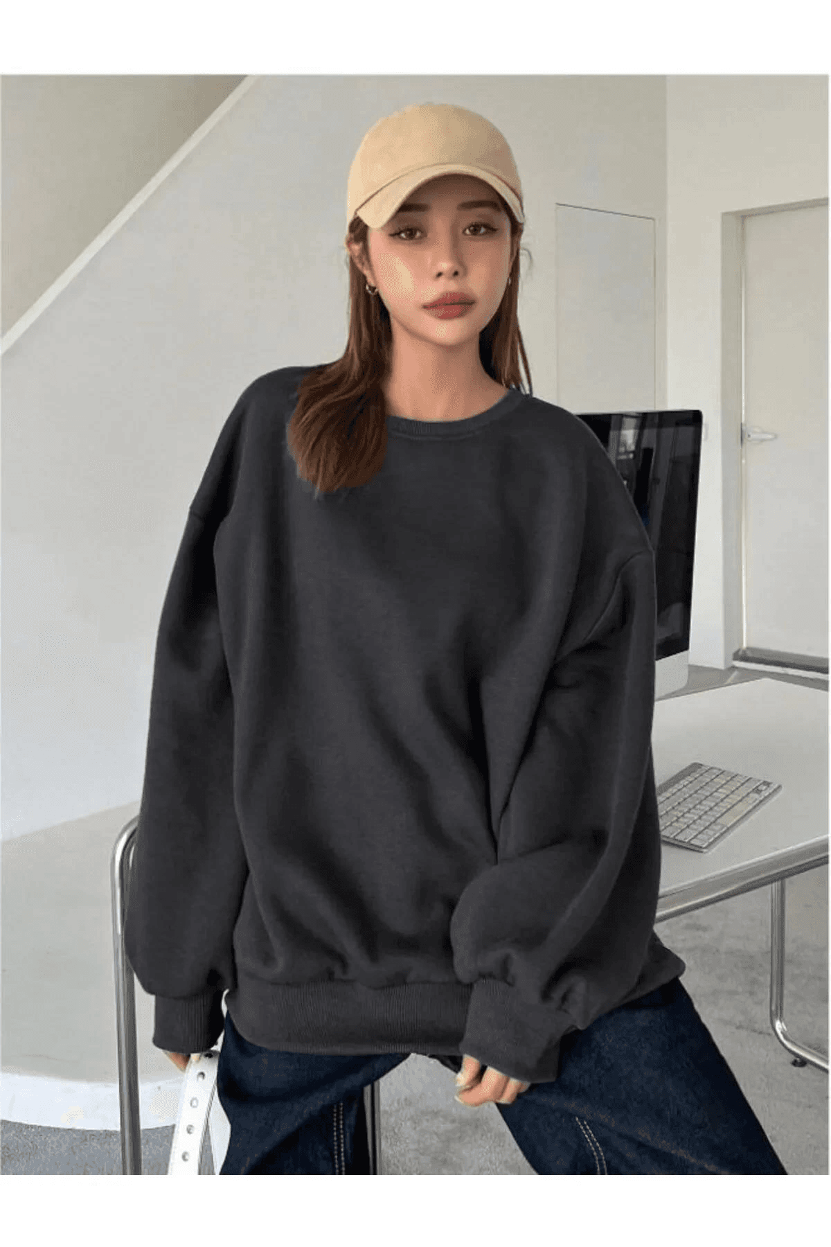 Kadın Düz Bisiklet Yaka 3 iplik Sweatshirt - Siyah — görsel 1 / 2