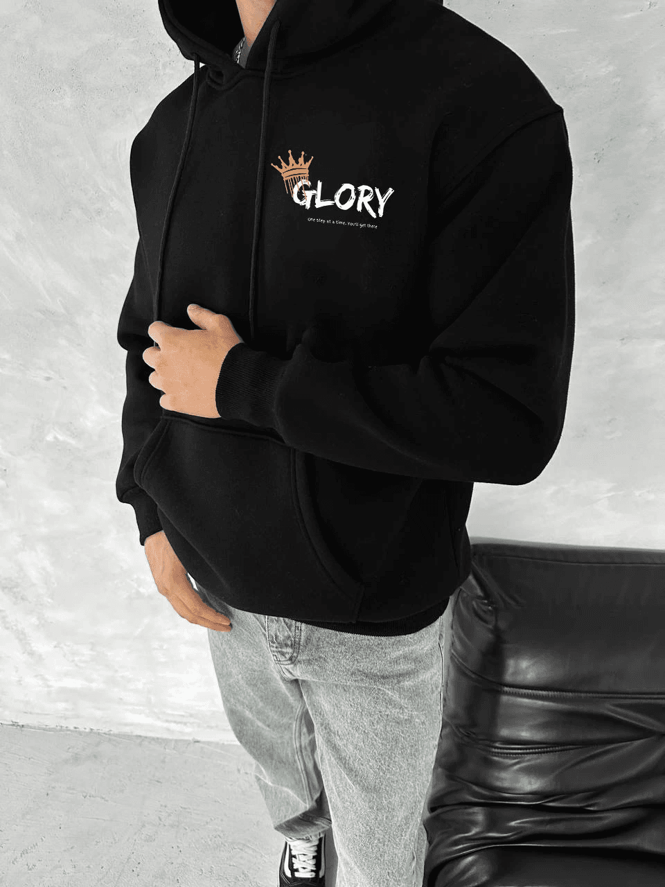 Erkek Kapüşonlu Kanguru Cepli Sweatshirt 3 İplik Pamuklu Baskılı Hoodie - Siyah