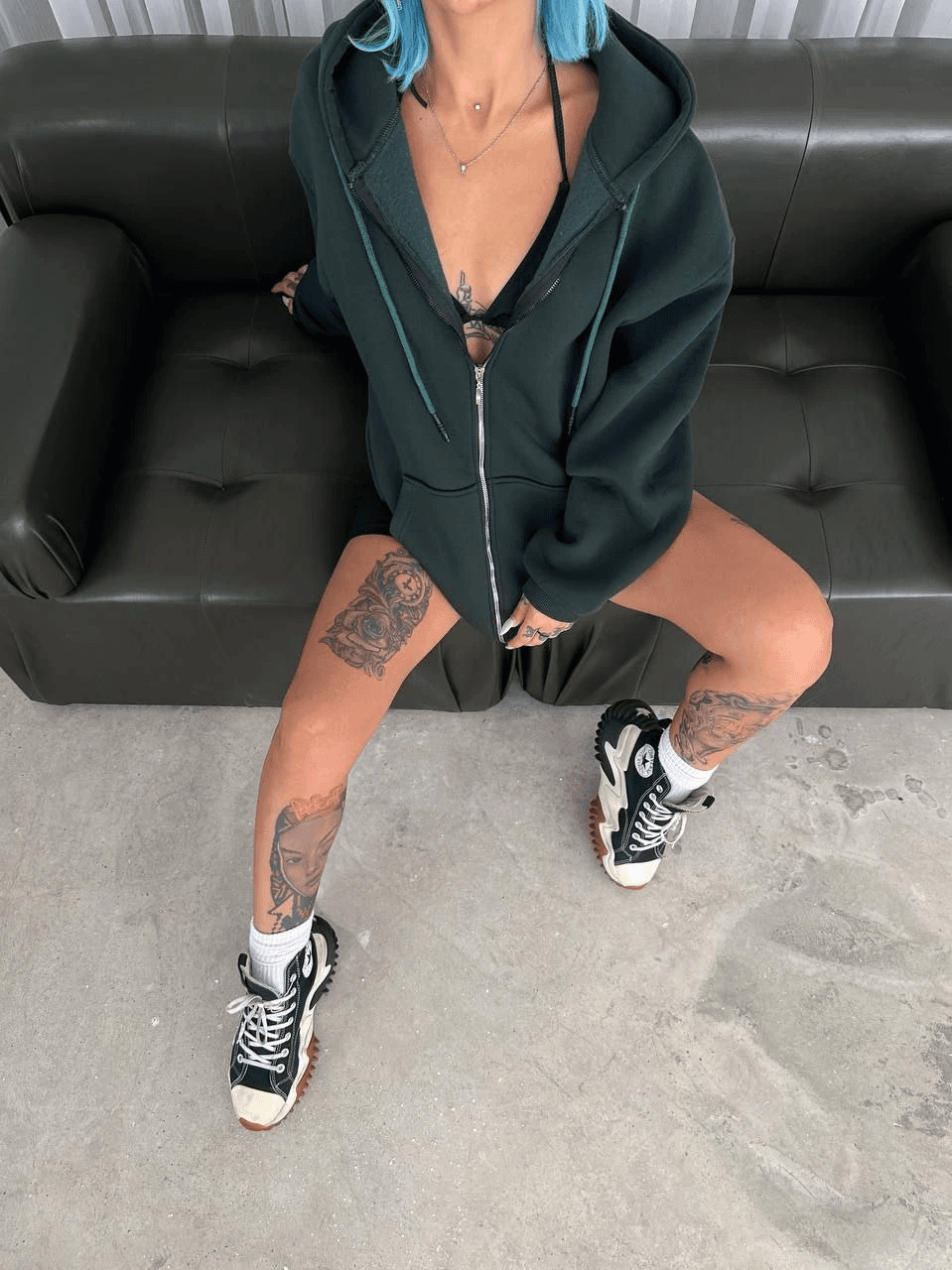 Kadın 3 İplik Pamuklu Kapüşonlu Kanguru Cepli Baskılı Oversize Hoodie Sweatshirt - Haki