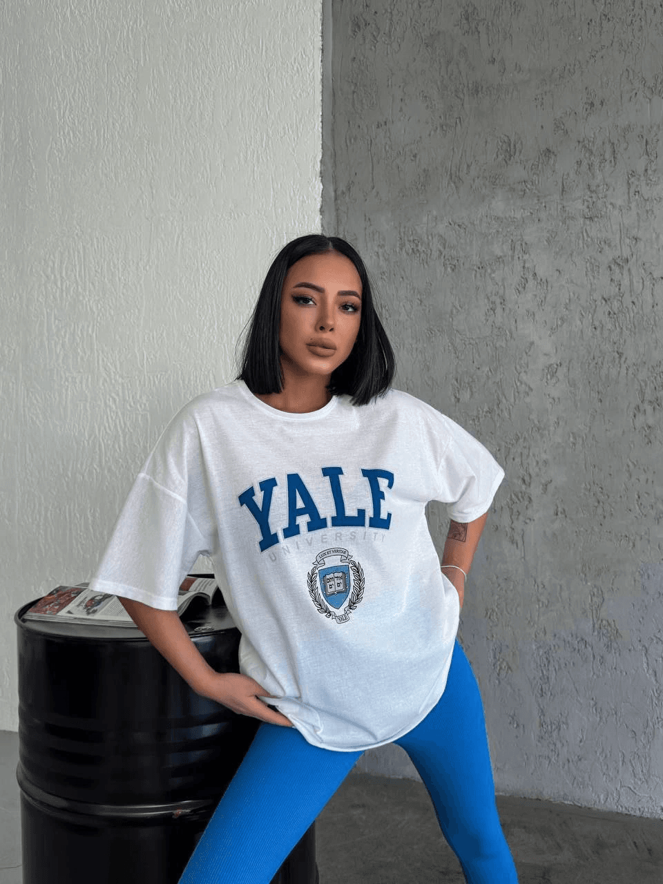 Kadın Kısa Kol Yazlık Tişört Bisiklet Yaka YALE Baskılı T-Shirt - Beyaz — görsel 1 / 5