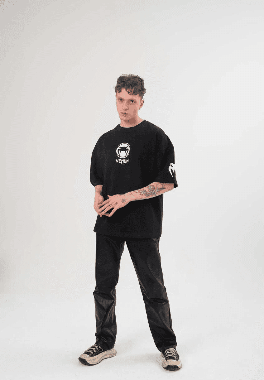 Erkek Kısa Kol Tişört Göğüs ve Kol Bisiklet Yaka Baskılı T-Shirt - Siyah — görsel 1 / 4