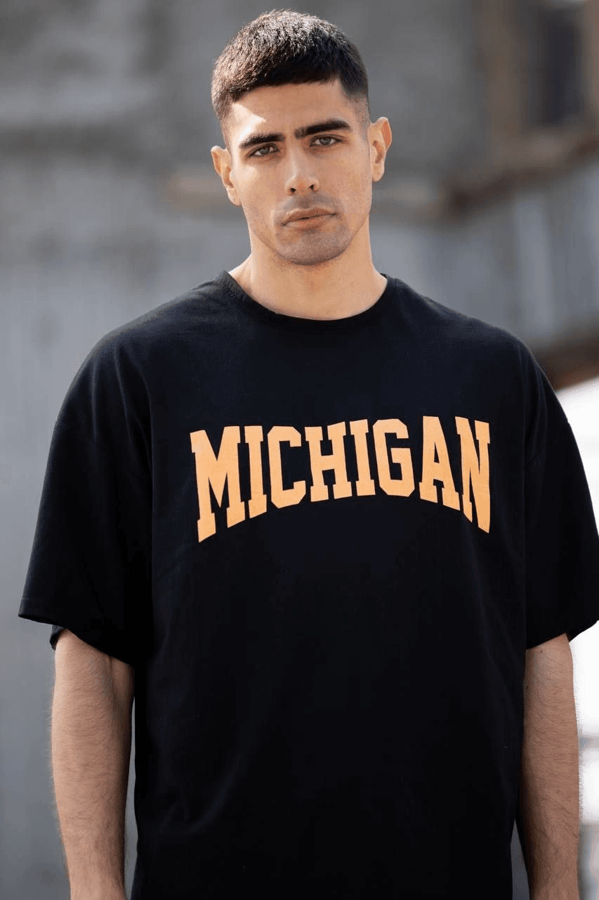 Erkek Baskılı T-Shirt Kısa Kol Bisiklet Yaka Regular Fit Rahat Kalıp Günlük Tişört - Siyah — görsel 1 / 4