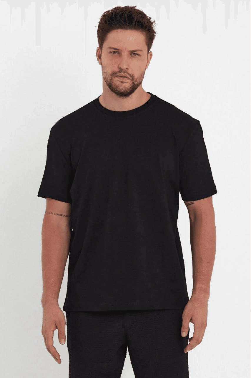 Erkek Düz T-Shirt Kısa Kol Bisiklet Yaka Regular Fit Rahat Kalıp Günlük Tişört - Siyah — görsel 1 / 4