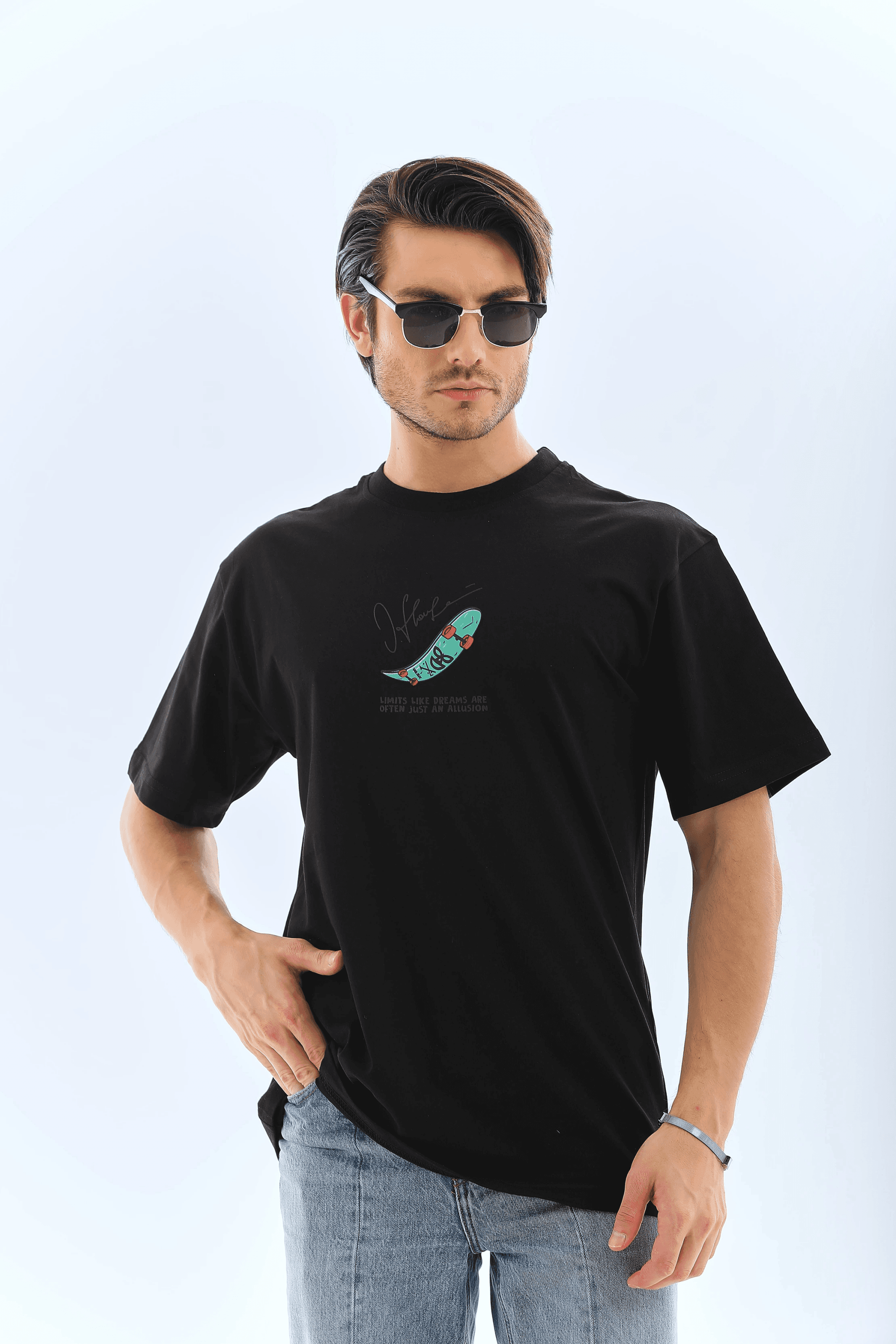 Erkek Kısa Kol Yazlık Tişört Bisiklet Yaka Baskılı Oversize T-Shirt - Siyah — görsel 1 / 8