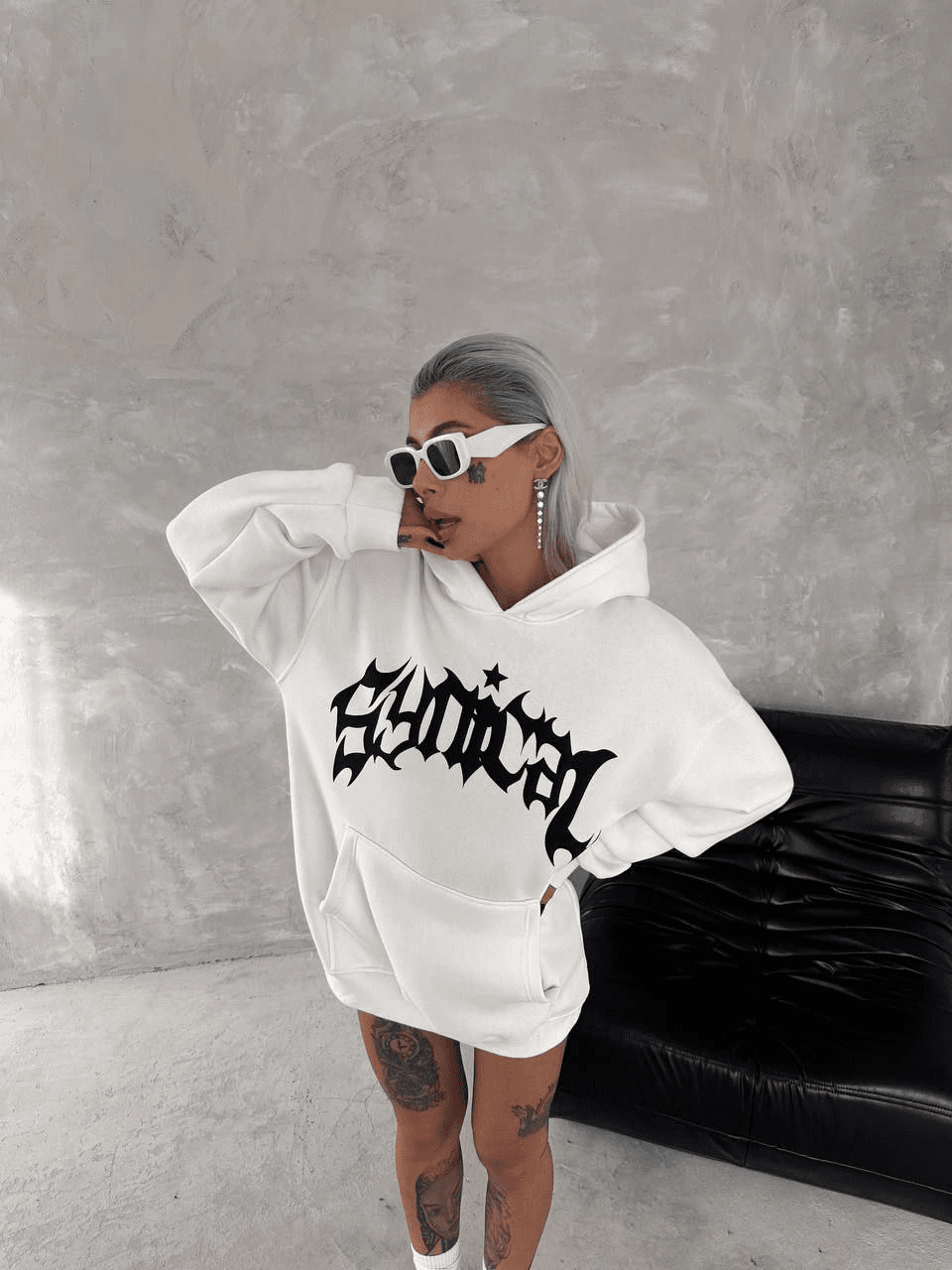 Kadın Oversize Kapüşonlu Cepli Baskılı 3 İplik Pamuklu Hoodie Sweatshirt - Beyaz — görsel 1 / 3