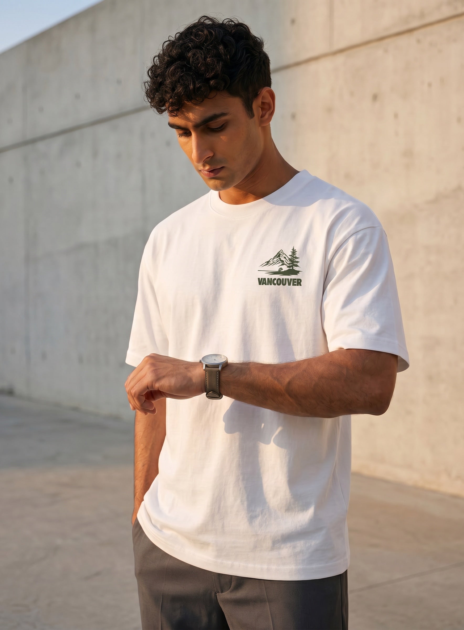 The Society Collection Vancouver Oversize Unisex Tişört - Beyaz