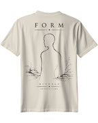 ArvoCulture krem rengi, pamuklu, oversize tişört. Arkasında 'FORM RITUALS ARVOCULTURE' yazısı ve insan silüeti çizimi.