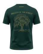 ArvoCulture markalı, yeşil, pamuklu, bisiklet yaka, kısa kollu tişört. Sırtında altın rengi "BREATH OF THE FOREST" yazısı ve ağaç deseni bulunur.